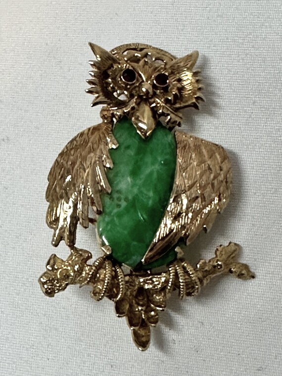 Chinese 14k Yellow Gold Owl Brooch Pin with Jade … - image 1