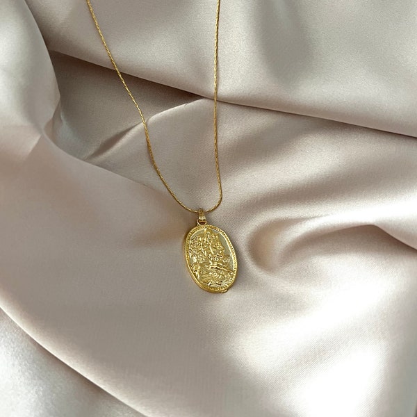 Greek Inspired Charm Necklace, Gold Pendant Necklace, Greek Inspired Jewelry, Pinterest Aesthetic, It Girl, Aesthetic Jewelry, Gold Chains