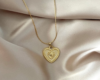Collier coeur en or, collier coeur délicat, bijoux coeur d'amour, cadeau de la Saint-Valentin, bijoux en or élégants, collier délicat, chaîne en or