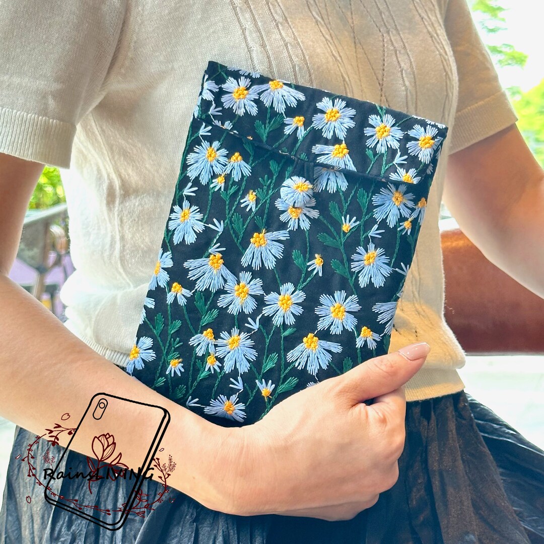 Black Fabric Blue Daisy Flower Kindle Sleeve for Kindle Paperwhite 12th ...