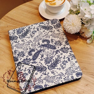 New ethnic blue and white porcelain style fabric iPad case built-in pencil holder,magnetic wake up,air 5 iPad 10.2 iPad pro 2022 iPad 10 image 5