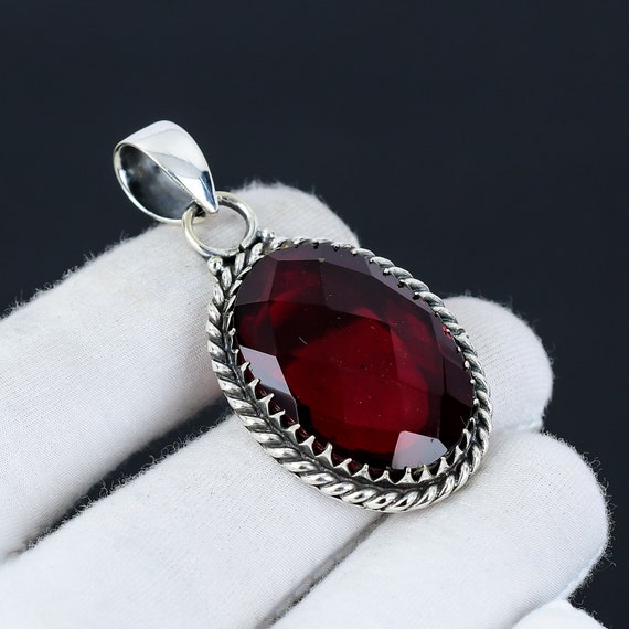 Faceted Garnet Ring Oval Sterling Silver Rope Design Faceted Garnet Ring Oval Sterling Silver Rope Design