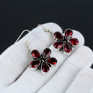 Red Garnet Earring, 925 Sterling Silver Earring, Red Garnet Flower Shape Earring, Handmade Gemstone Red Earring Jewelry For Women For Gift
