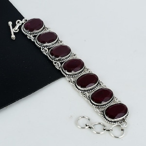 Linda pulseira feita à mão com pedra preciosa de rubi vermelho, joias de prata esterlina 925, joias elegantes para presentes, presente de amor, presente de aniversário para o amor