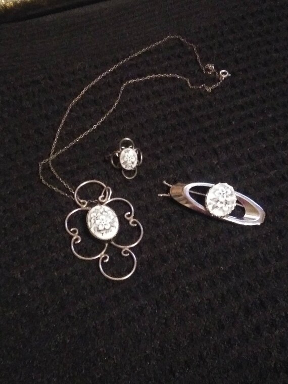 Vintage 1930s jewelry set