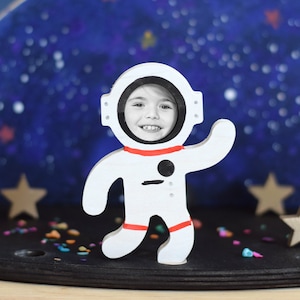 Neuheiten Artikel Astronaut Ornament Raumfahrer Modell Zuhause Wohnzimmer Desktop  Auto Dekorationen Geburtstagsgeschenk Desktop Ornament G230520 Von 8,16 €