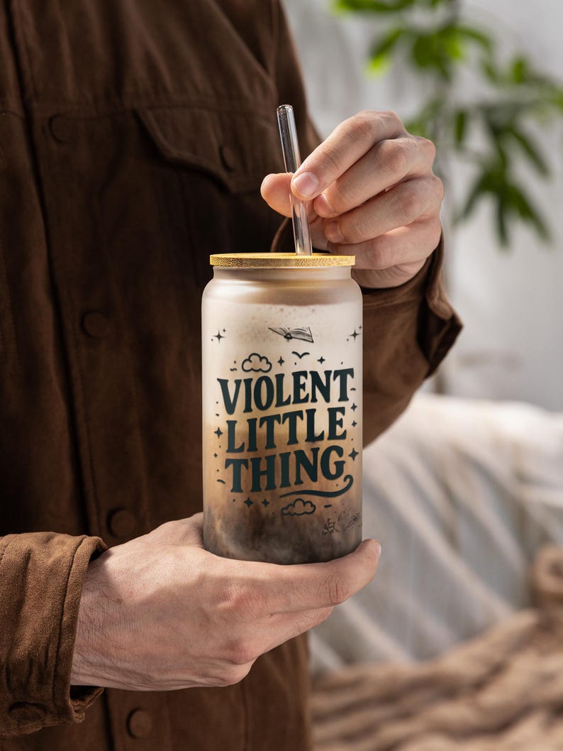 Vaso de vidrio Fourth Wing, taza con cita de Xaden, lata de vidrio para café helado, regalo para amantes de los libros, artículos para beber para lectores de fantasía, regalo para lectores de libros imagen 8