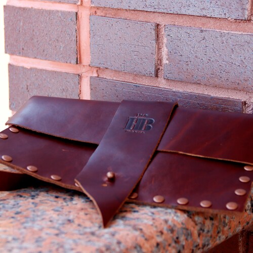 H.B Gabriella Italian Finfet Glaze Natural Leather shops Purse brown Color Made in U.S.A