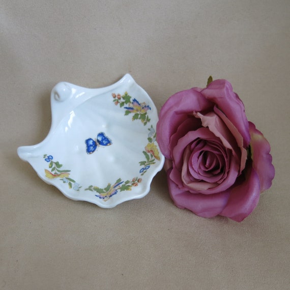 Aynsley Cottage Garden Oyster Shell Jewellery Dish - Collectible - Vintage