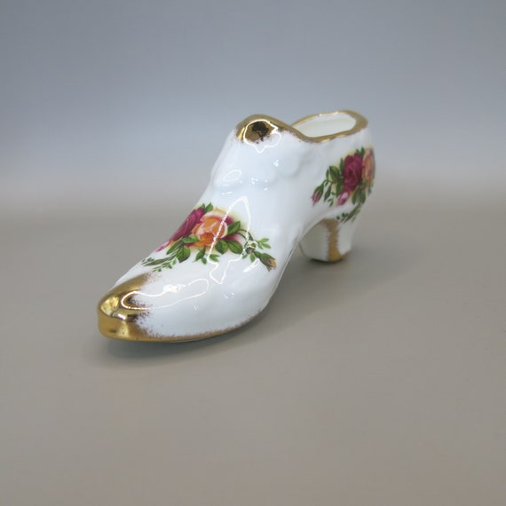 Vintage Royal Albert Miniature Shoe Ornament - Old Country Roses - Bone China - Made in England - Collectible