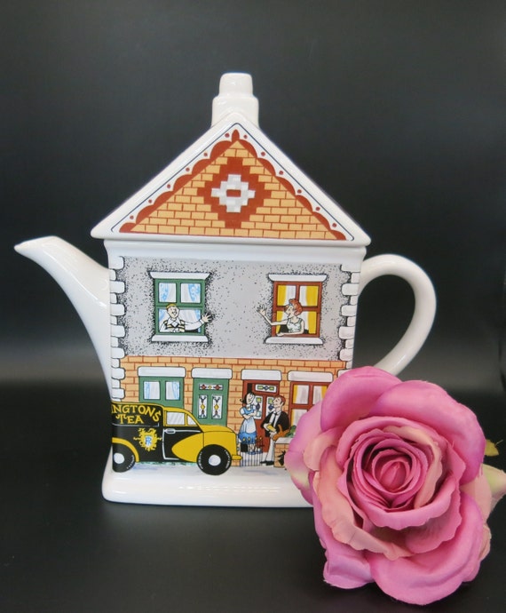 Ringtons 1960s Collectors Teapot By Wade Ceramics made in 1994