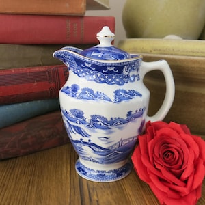 Vintage Ringtons Miniature Maling Jug - Wade Ceramics - Collectible