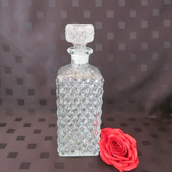 Beautiful Vintage Cut Glass Decanter - Wedding Gift - Special Occasion - Anniversary Gift