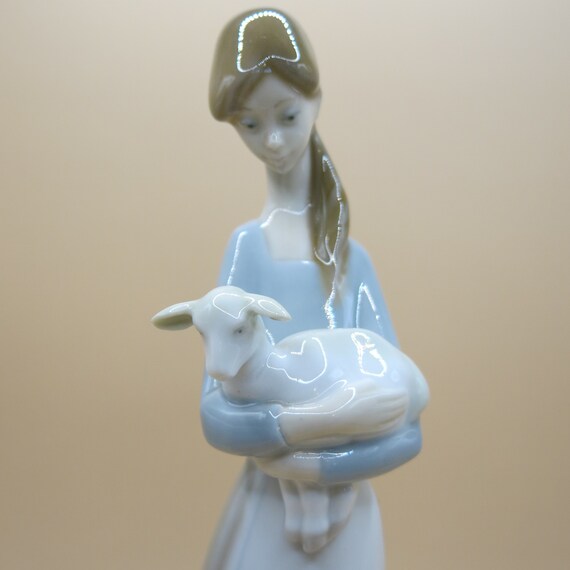 Lladro Girl With Lamb - 4505 - Collectible - Rare - Handmade in