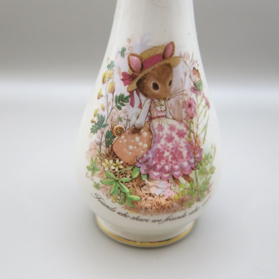 Vintage Crown Devon Stem Vase - Cute Mouse with lovely quote "Friends who share are friends who care" - Collectible