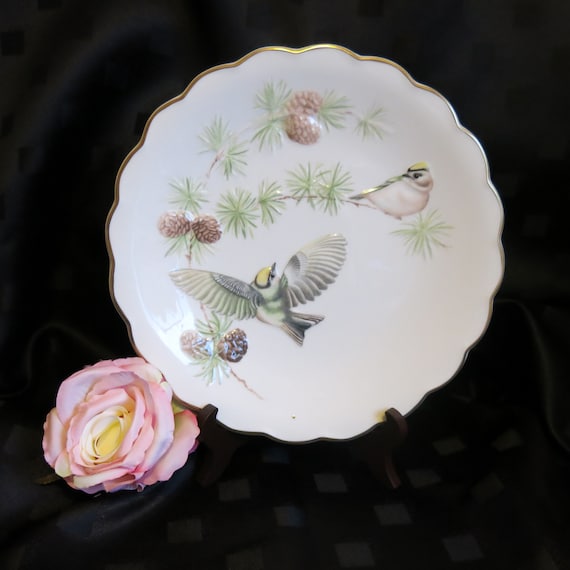 Vintage Collectible Bird Dessert Plate Royal Worcester "Goldcrests on Larch" by Dorothy Doughty Limited Edition