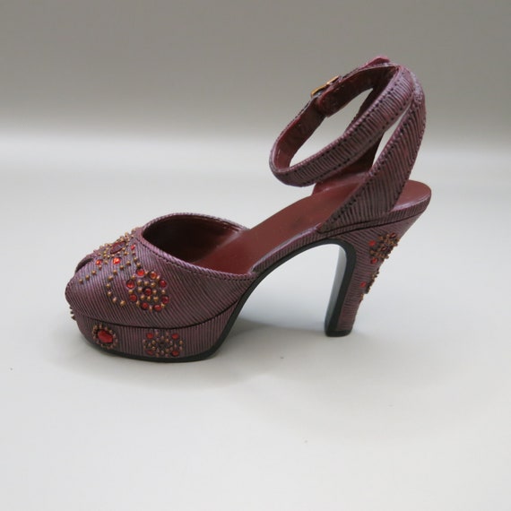 Just the Right Shoe - Late for a Date (No. 25065) - Exclusive to Just the Right Club Members - Miniature Shoe - Collectible - by Raine