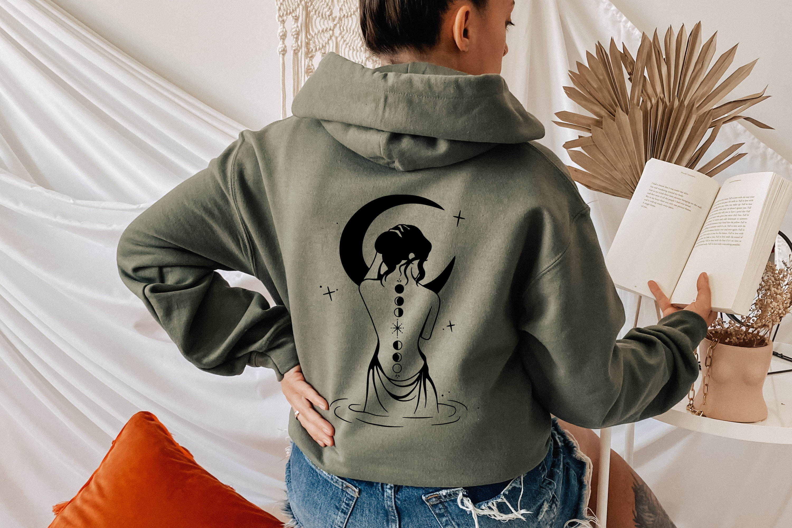 Queen Another one Bites the Dust Pullover Hoodie : Clothing,  Shoes & Jewelry