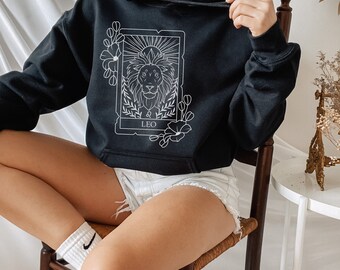 Leo Gifts, Leo Birthday, Leo Sweatshirt, Leo Hoodie, Zodiac Sweatshirt, Astrology Sweatshirt, Tarot Card Sweatshirt, Zodiac Birthday Gifts