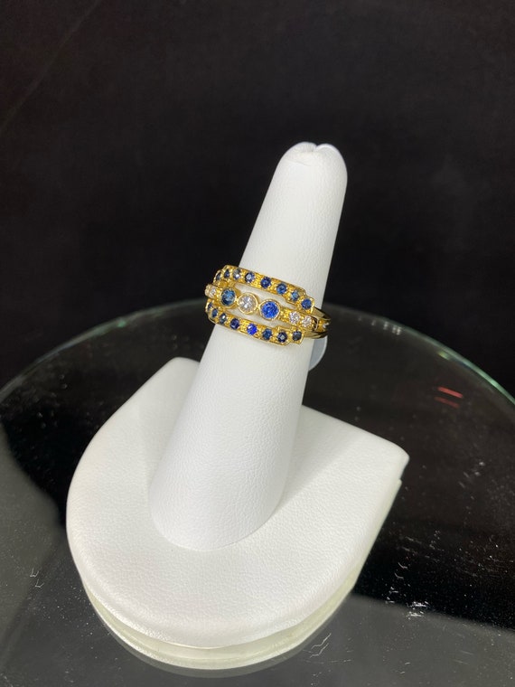 18k Yellow Gold Sapphire Diamond Ring - image 2