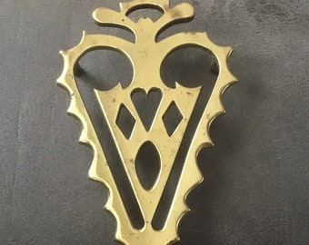 Coração Trivet com Pés de Latão Vintage