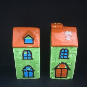 Vintage House Shaped ceramic salt and pepper shakers