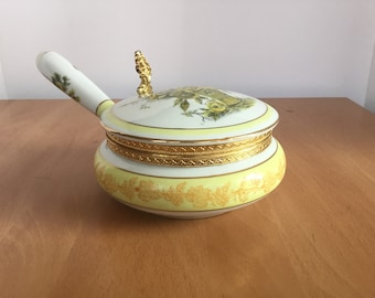 Vintage Porcelain Silent Butler Pot/Pan Hinged Lid