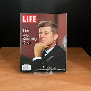 The Day Kennedy Died - Life Magazine 112 pages