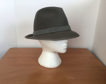 Vintage Late 1950's Cavanagh Hats Black Hat, Cavanagh Edge Vintage Late 1950's Cavanagh Hats Black Hat, Cavanagh Edge