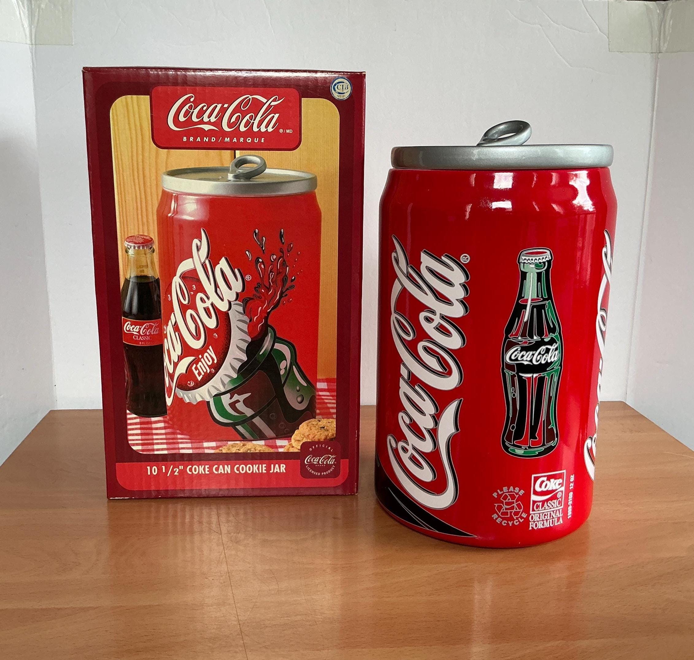Coca-Cola 缶型　クッキージャー ビンテージ コカ・コーラ®缶型コレクターズクッキージャー 新品未開封
