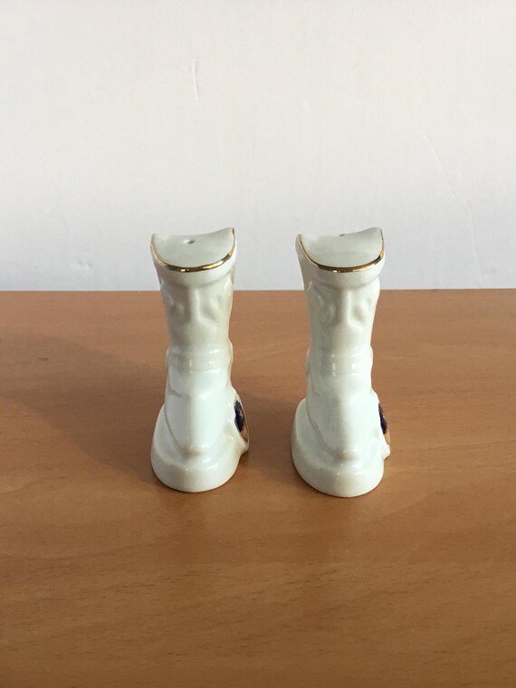 Porta sale e pepe in ceramica a forma di stivali da cowboy