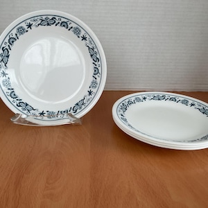 Set of 4 Vintage Old Town Blue Blue Onion Corelle by Corning Bread Plates - 6 3/4”
