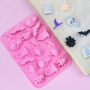 Halloween Mini Silicone Mold: Ghost, Pumpkin, Bat, Skull, Witch Hat