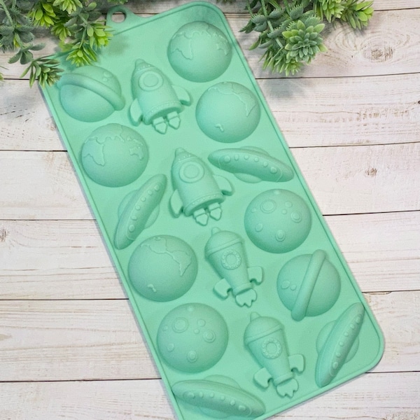 16 Cavities Outer Space Silicone Candy Mold-Flying Saucer Rocket Globe Planet Mold-Chocolate Mold-Ice Tray-Crayons Mold-Fondant Cake Mold