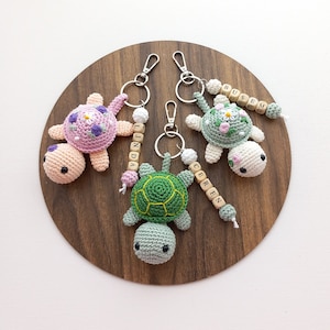 Crochet Turtle Keychain, Amigurumi Turtle Keychain, Turtle Personalized gift, Turtle Car Accessories, Turtle Bag Hanging, Car Mirror Hanging