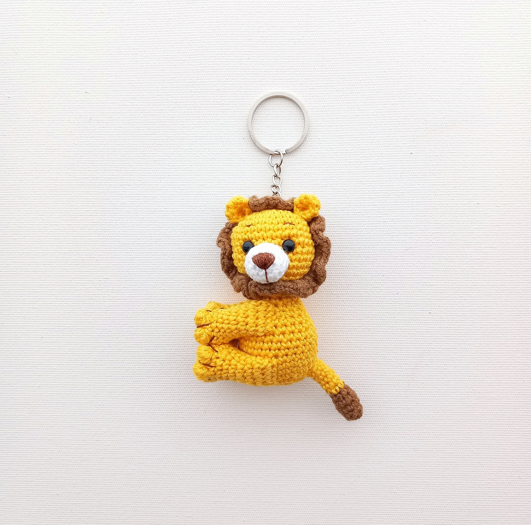 かぎ針編みのライオンと犬のキーホルダーパターン：あみぐるみ PDF