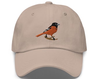 鳥の帽子 ボルチモア・オリオールの刺繍入りダッドキャップ - 鳥好きへのギフト