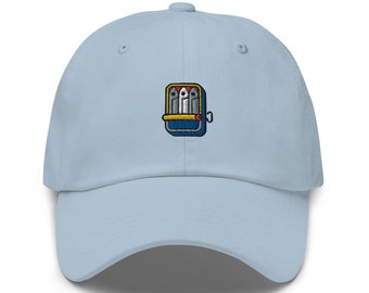 Gorra de béisbol ajustable con sardinas bordadas
