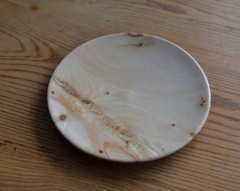 Plate made of Swiss pine wood, 30 cm