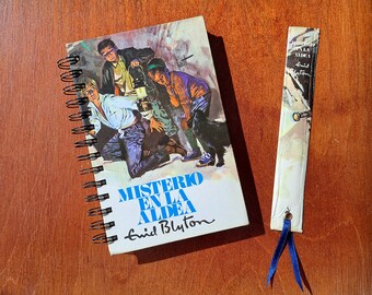 ヴィンテージ ENID BLYTON ノートブック「ミステリー イン ザ ビレッジ」