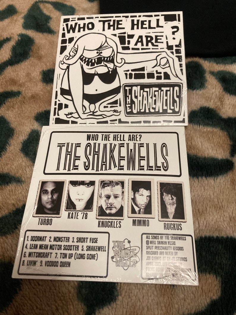 The Shakewells CD/Tshirt pack Bild 2