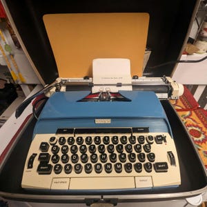 Vintage Celebrity 12 Electric Typewriter  Working, Retro Office Decor gift for writer 60s home decor