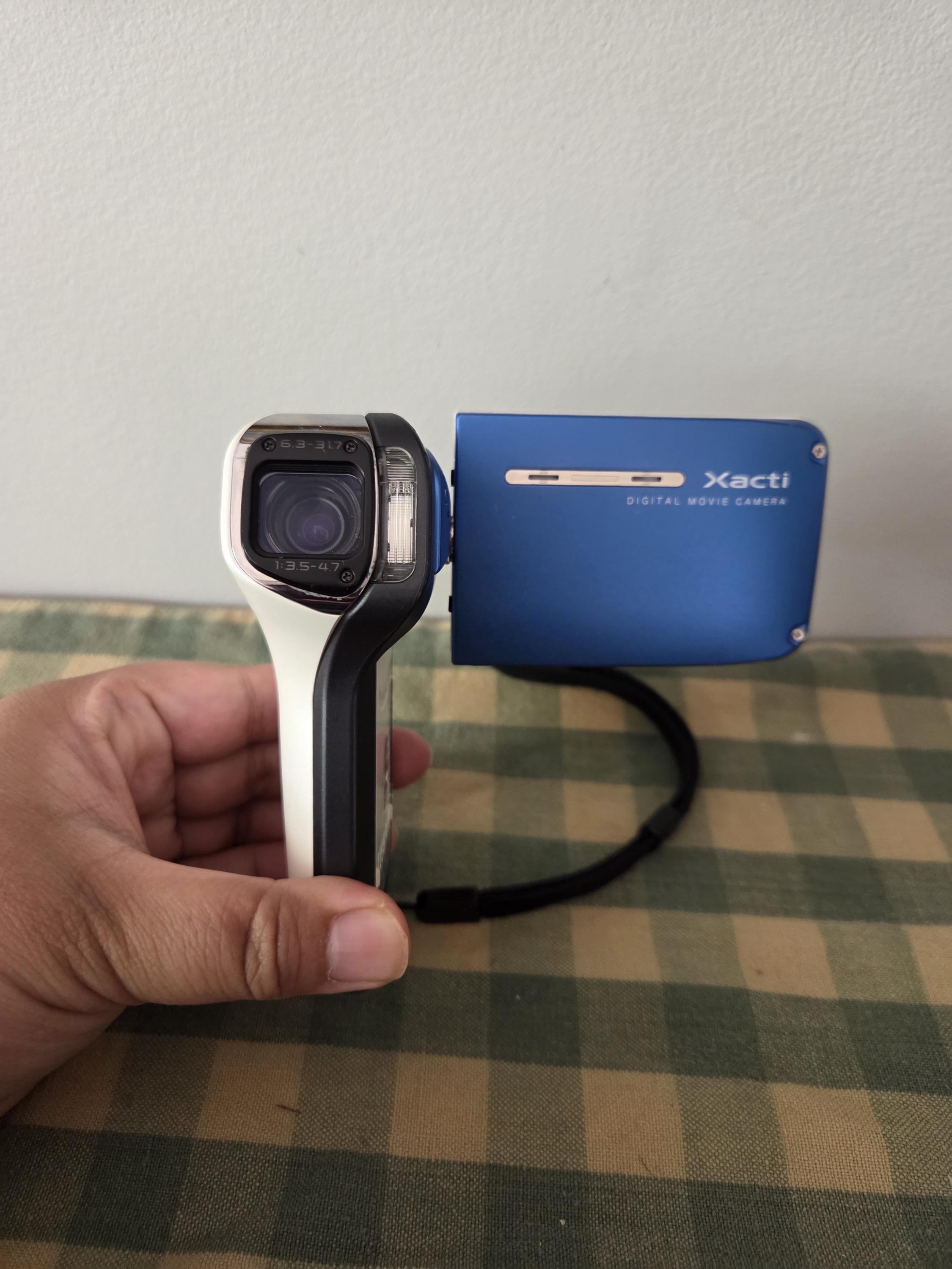 Sanyo Xacti - Etsy