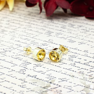 Boucles d'oreilles citrine avec pierre de naissance de novembre, cristal bohème jaune, clous en or ou en argent, anniversaire, cadeau pour maman avec carte histoire gratuite
