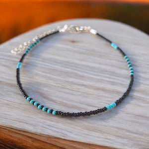 anklet ~ tiny seed bead anklet ~ layering anklet ~ minimalist anklet ~ simple seed bead anklet ~ surf style jewelry ~ ankle bracelet