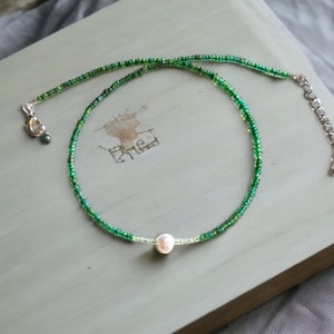 Choker necklace ~ freshwater pearl necklace ~ seed bead choker ~ pearl choker necklace ~ simple seed bead and freshwater pearl choker