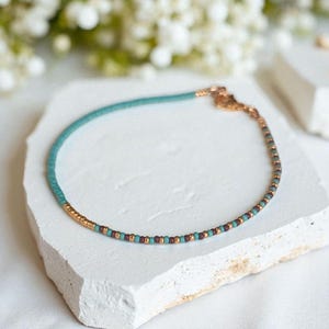 Assymetrical anklet, minimalist anklet, dainty anklet, layering anklet, beach vibe anklet, tiny beaded anklet, tiny seed bead anklet