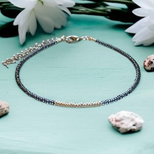 Dainty anklet ~ simple layering anklet ~ minimalist anklet ~ tiny seed bead anklet ~ ankle bracelet ~ beach vibe anklet ~ beaded anklet