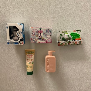 Toy Minibrand magnets