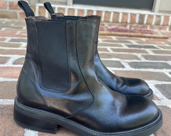 Vintage 90s 2000s J. Crew black leather round toe Chelsea ankle boots grunge Italy 7.5